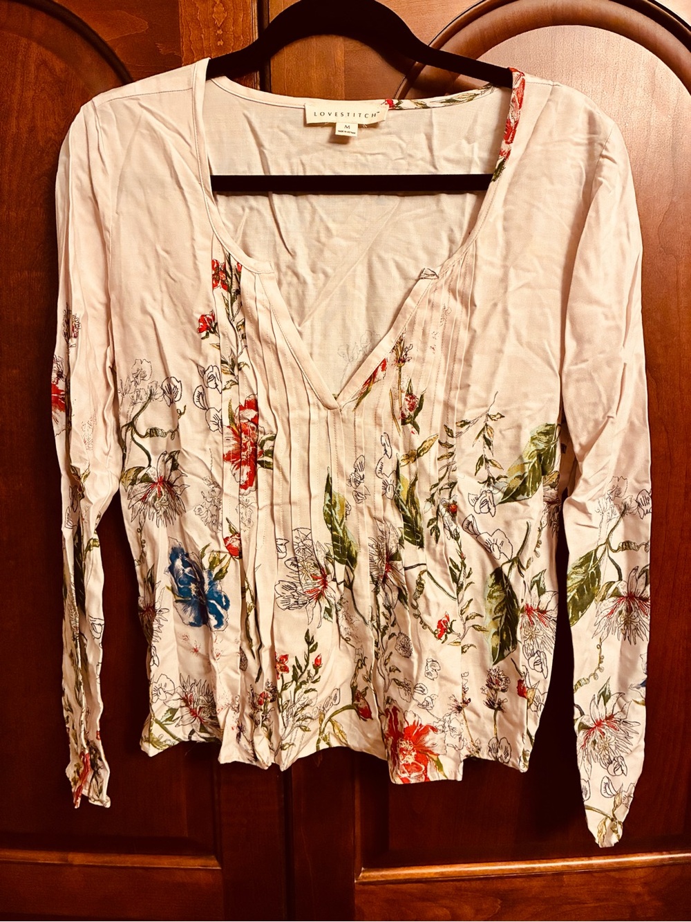 Lovestitch Cottagecore boho whimsigoth Floral Long-Sleeve V-Neck Top medium
